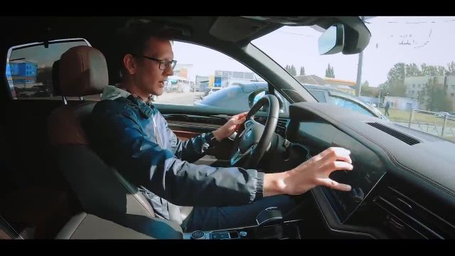 1 Volkswagen Touareg - обзор от AcademeG