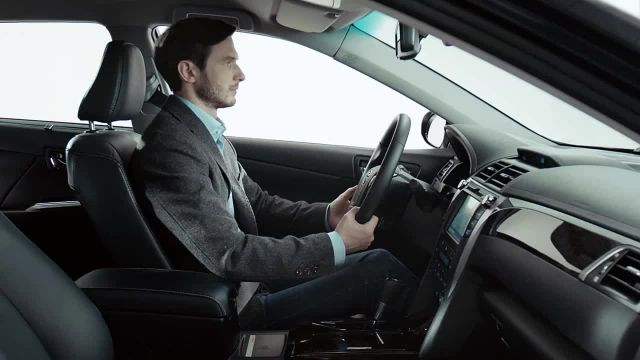 пакет опций Toyota Camry