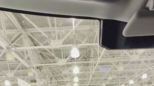 XM2036284 Land Rover Defender 23.10..MOV