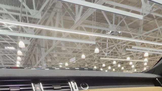 26.02 NA457220 Range Rover IV.MOV