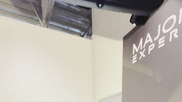 10.04 P4034083 Toyota Land Cruiser 300.MOV