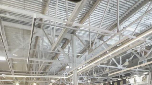 03.04 LA586207 Range Rover Vogue SE.MOV