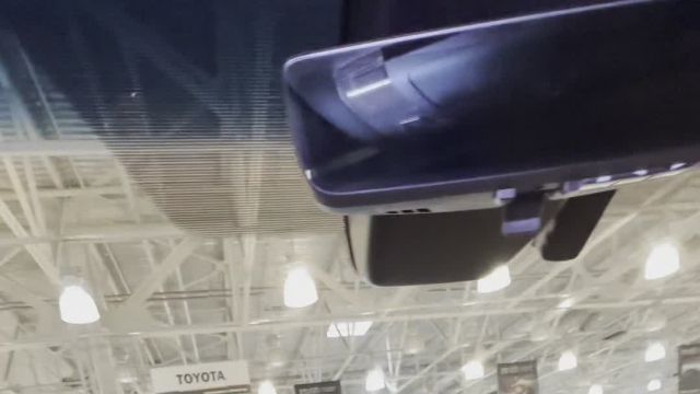 07.03 008063697 Toyota Alphard.MOV