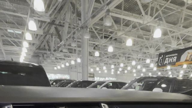 06.03 2LA891997 Range Rover Sport.MOV