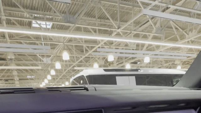 05.03 3N2070794 Land Rover Defender II.MOV