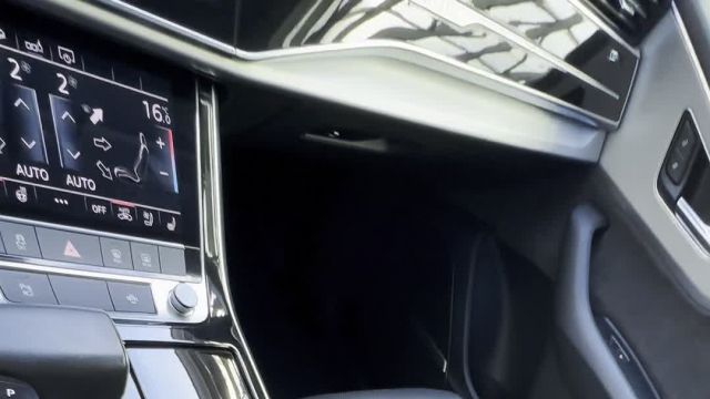 17.04 KG000356 Audi Q8.MOV