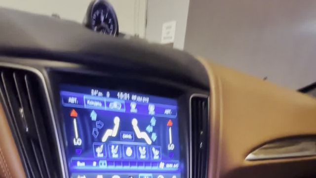 24.04 X309006 Maserati Levante.MOV