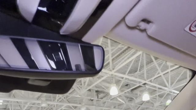 25.04 2L03573 Hongqi H9.MOV