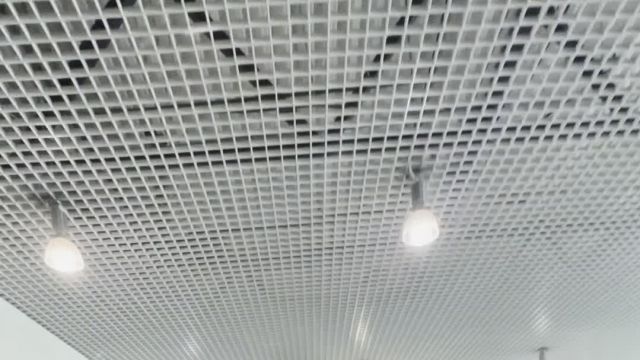 28.04 DNU098634 Genesis GV80.MOV