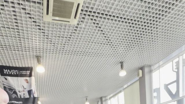 05.05 A883662 Mercedes E.MOV