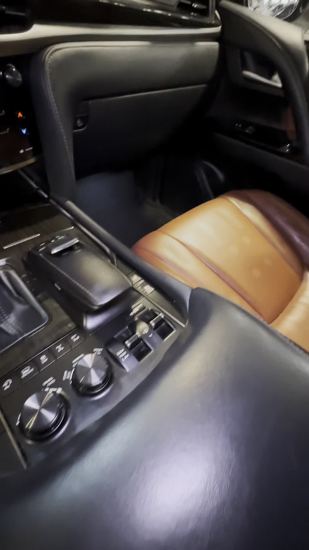 08.05 4010549 Lexus LX.MOV