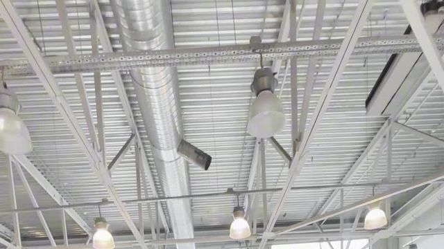 08.05 MR471621 Cadillac Escalade V.MOV