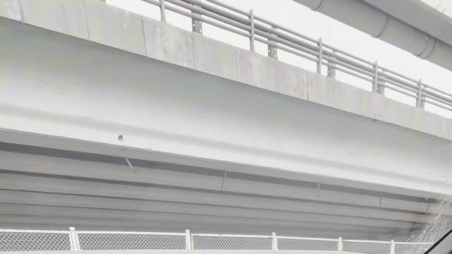 13.05 LD040106 Volkswagen Touareg.MOV