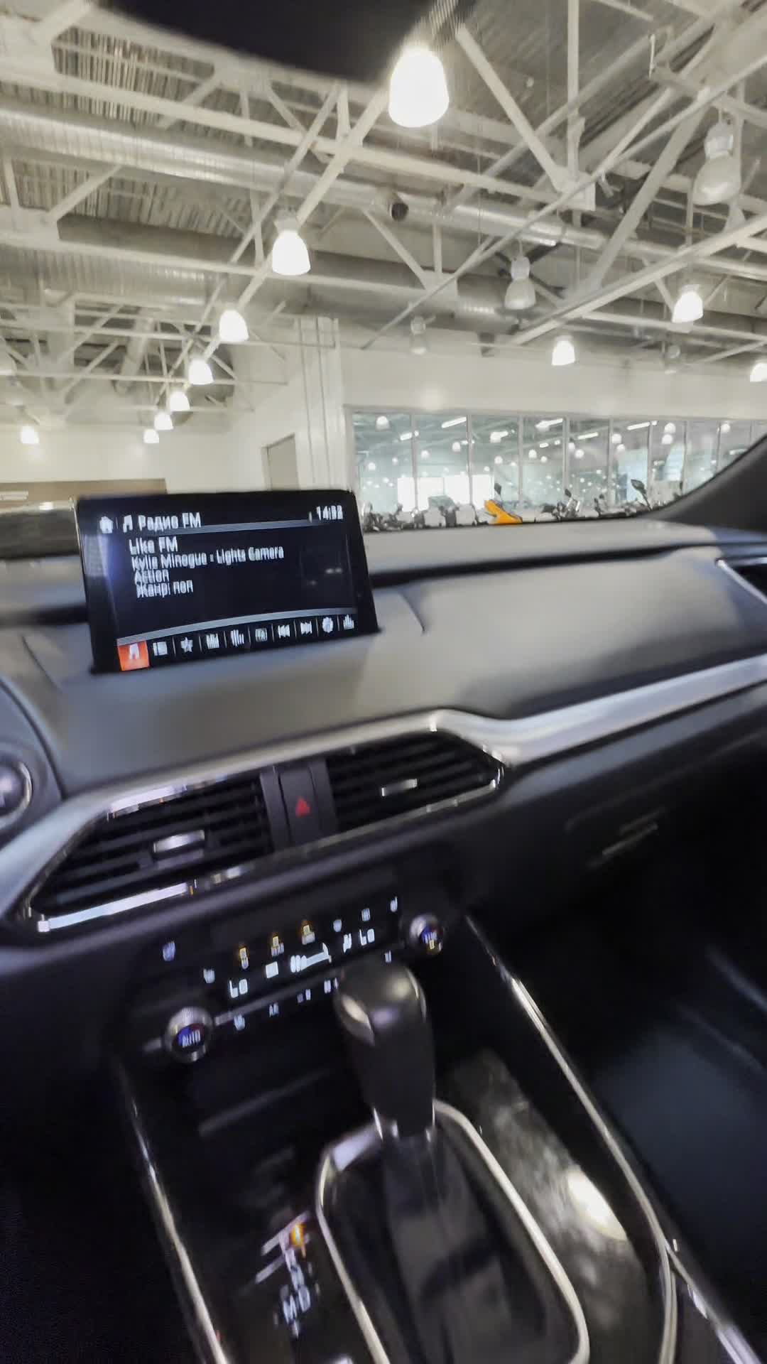 15.05 04006070 Mazda CX-9.MOV