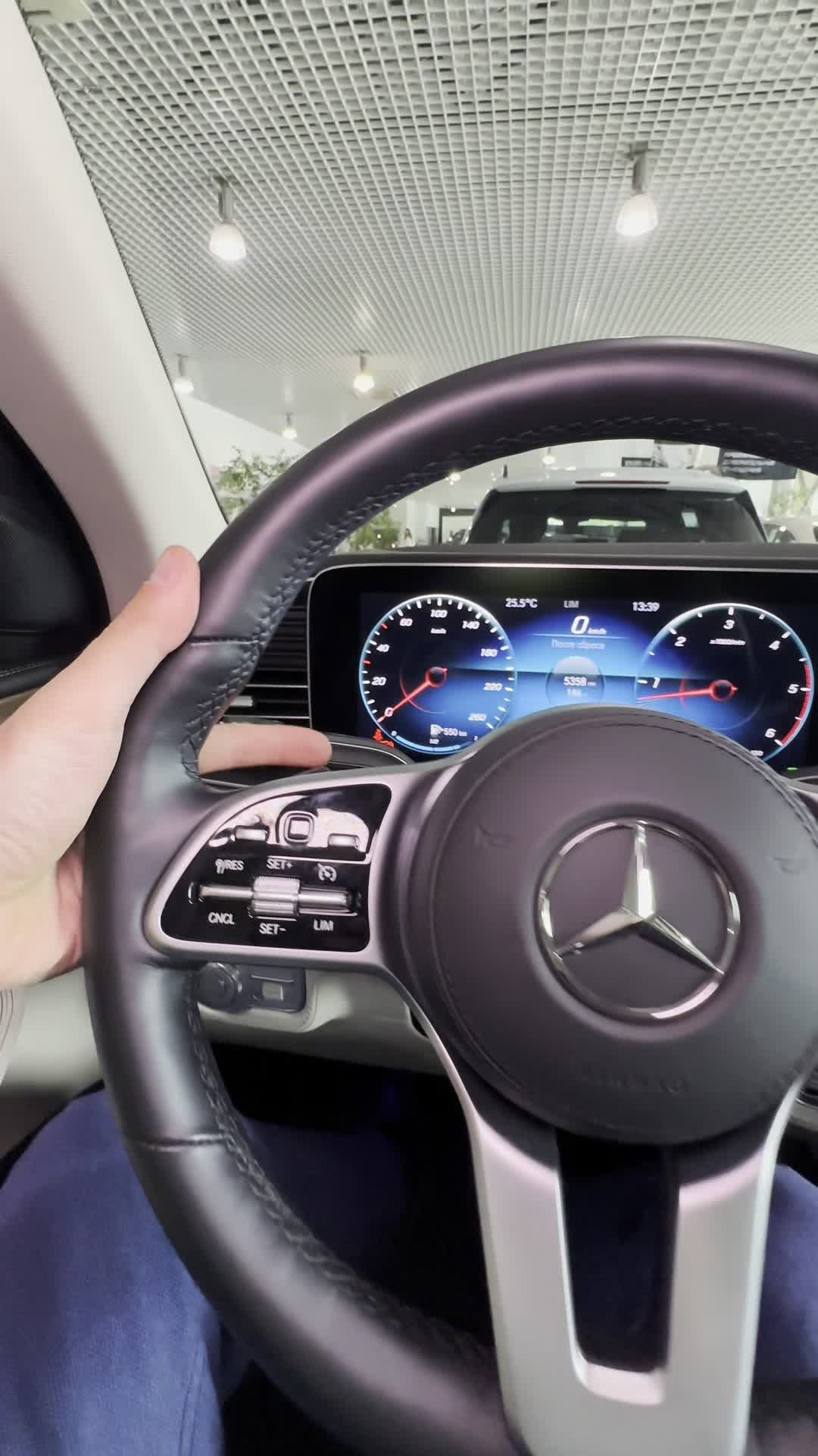 26.05 A217090 Mercedes-Benz GLE 350.MOV