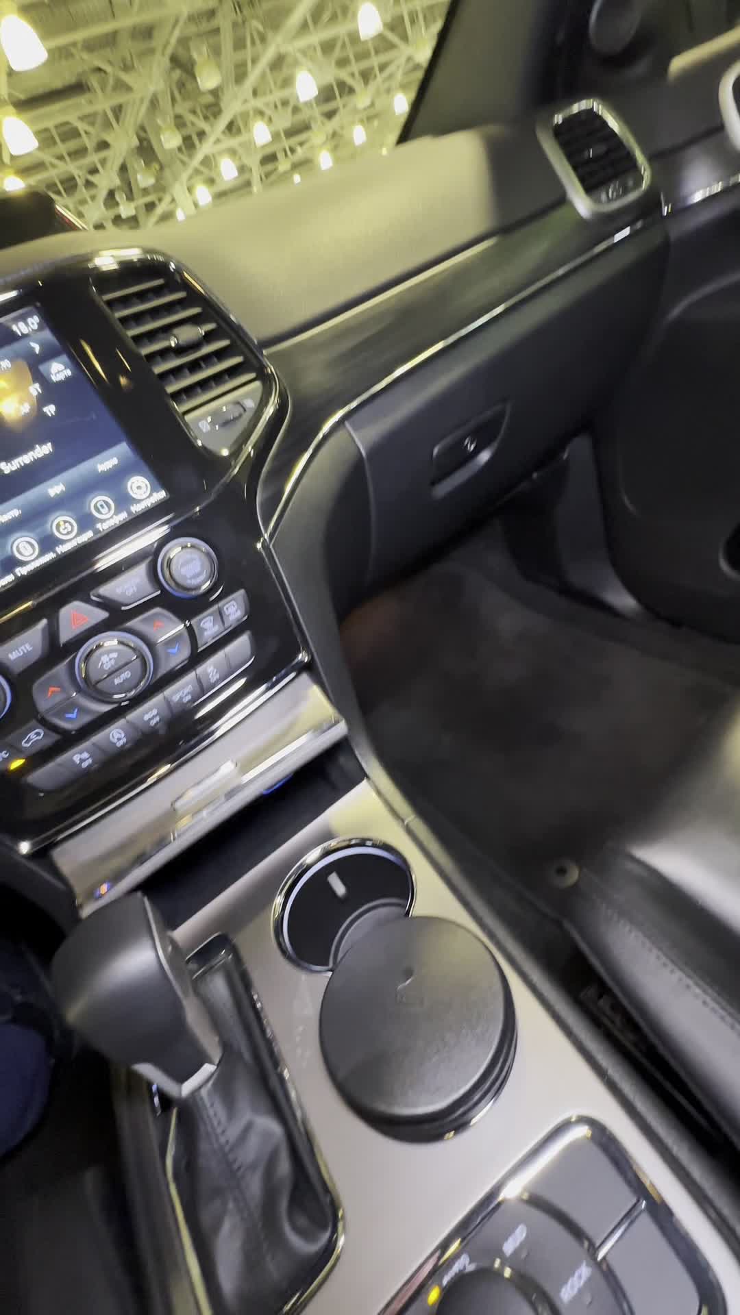 06.06 MC806941 Jeep Grand Cherokee.MOV