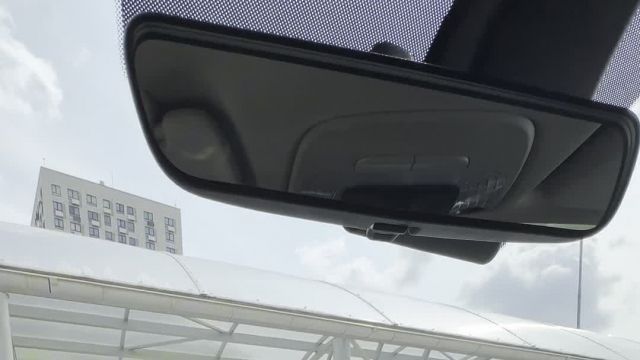 10.06 0041373 Kia K5.MOV