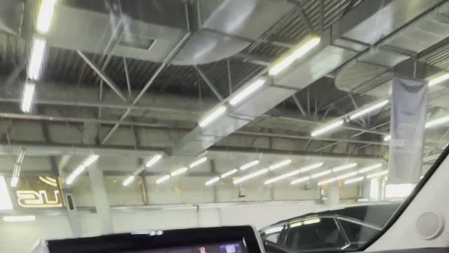 10.06 220635 Toyota LC200 FL.MOV