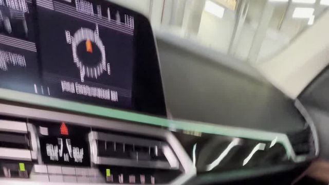 10.06 YG18620 BMW X5.MOV