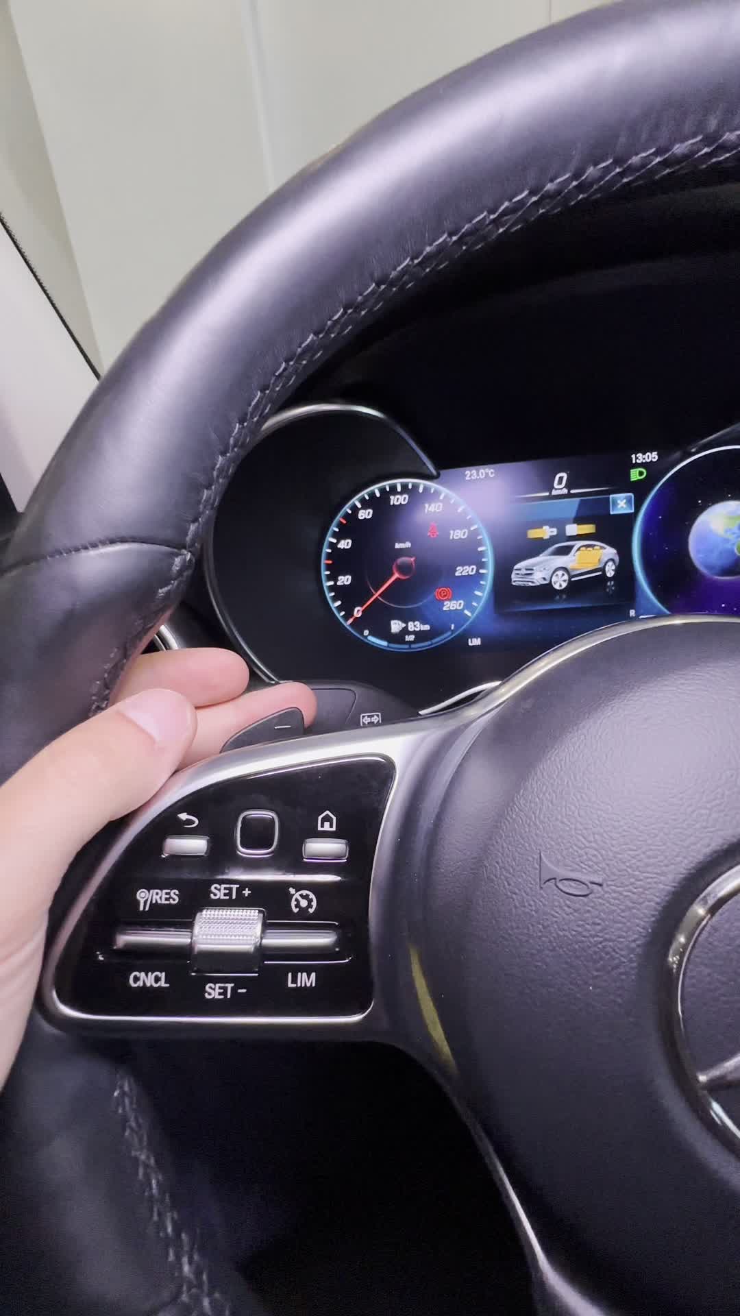 11.06 1F709406 Mercedes-Benz GLC 300.MOV