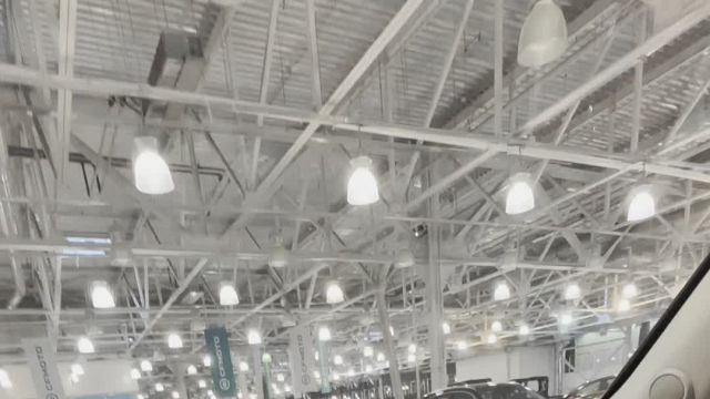 20.06 4140899 Toyota LC200.MOV