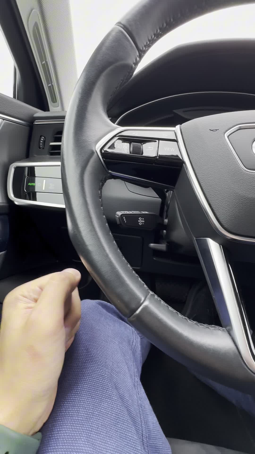 25.06 NN030084 Audi A6 Sport.MOV