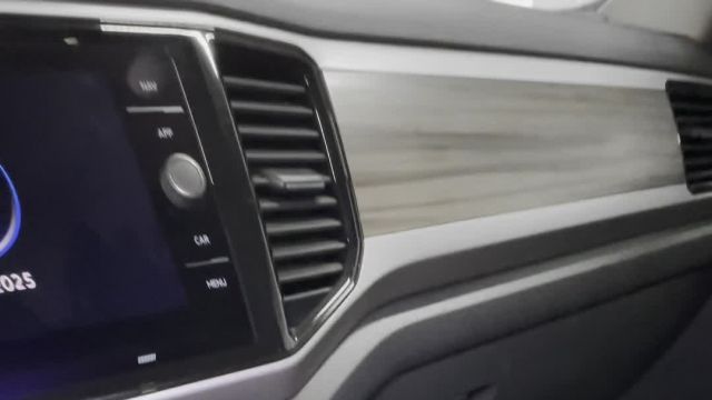 01.07 MC603261 Volkswagen Teramont.MOV