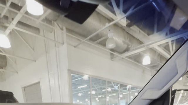 04.07 JR203139 Cadillac Escalade IV.MOV