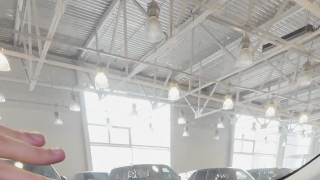 07.07 KA616740 Jaguar F-Pace.MOV