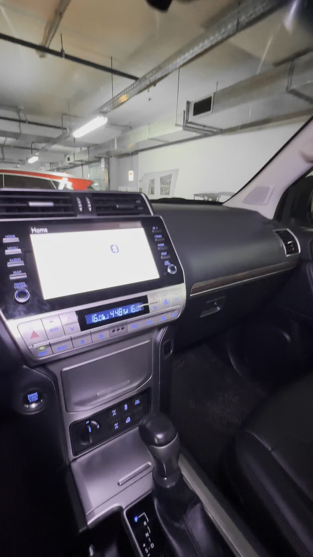10.07 091189 Toyota LC150 FL Prado.MOV