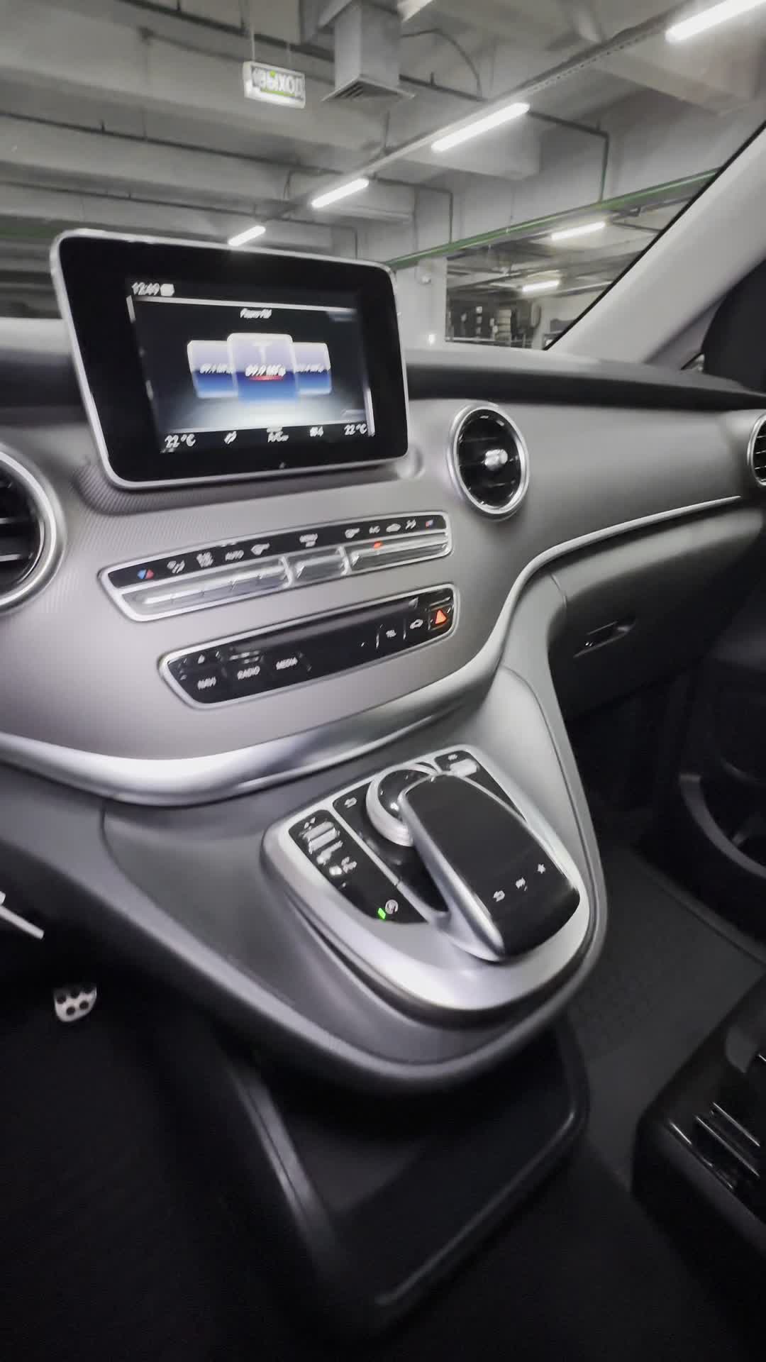 15.07 3427493 Mercedes V.MOV