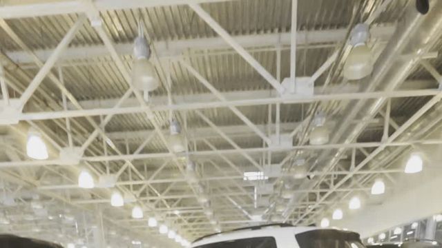 23.07 U54669 BMW X1.MOV