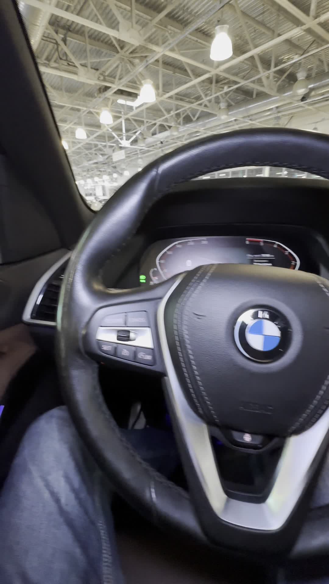 23.07 YG14233 BMW X5.MOV