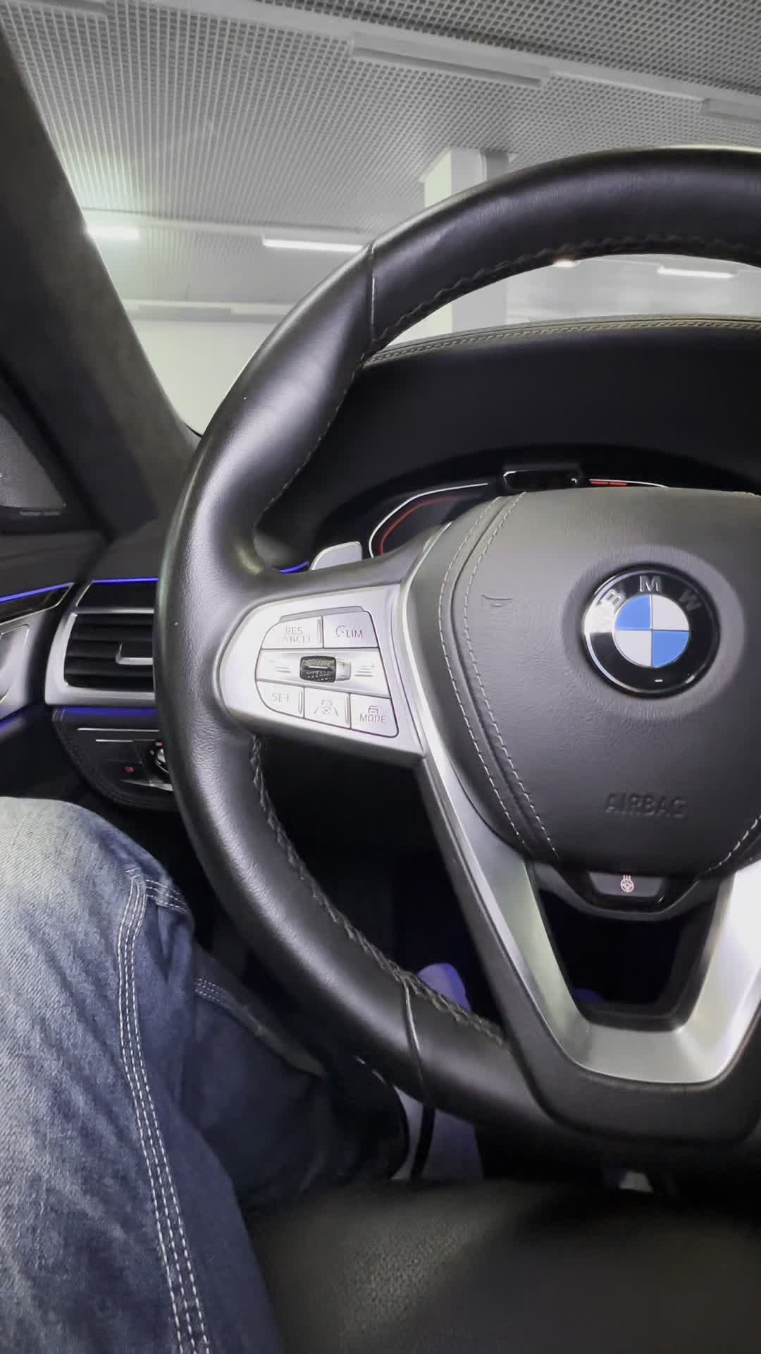 25.07 F15071 BMW 7.MOV