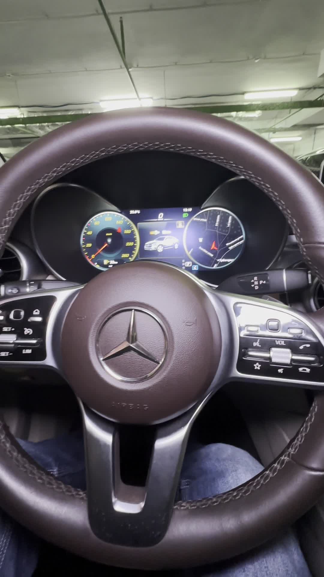 04.08 1F791717 Mercedes-Benz GLC.MOV