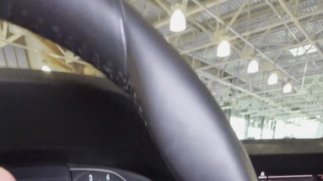 14.08 B88427 BMW 318i.MOV