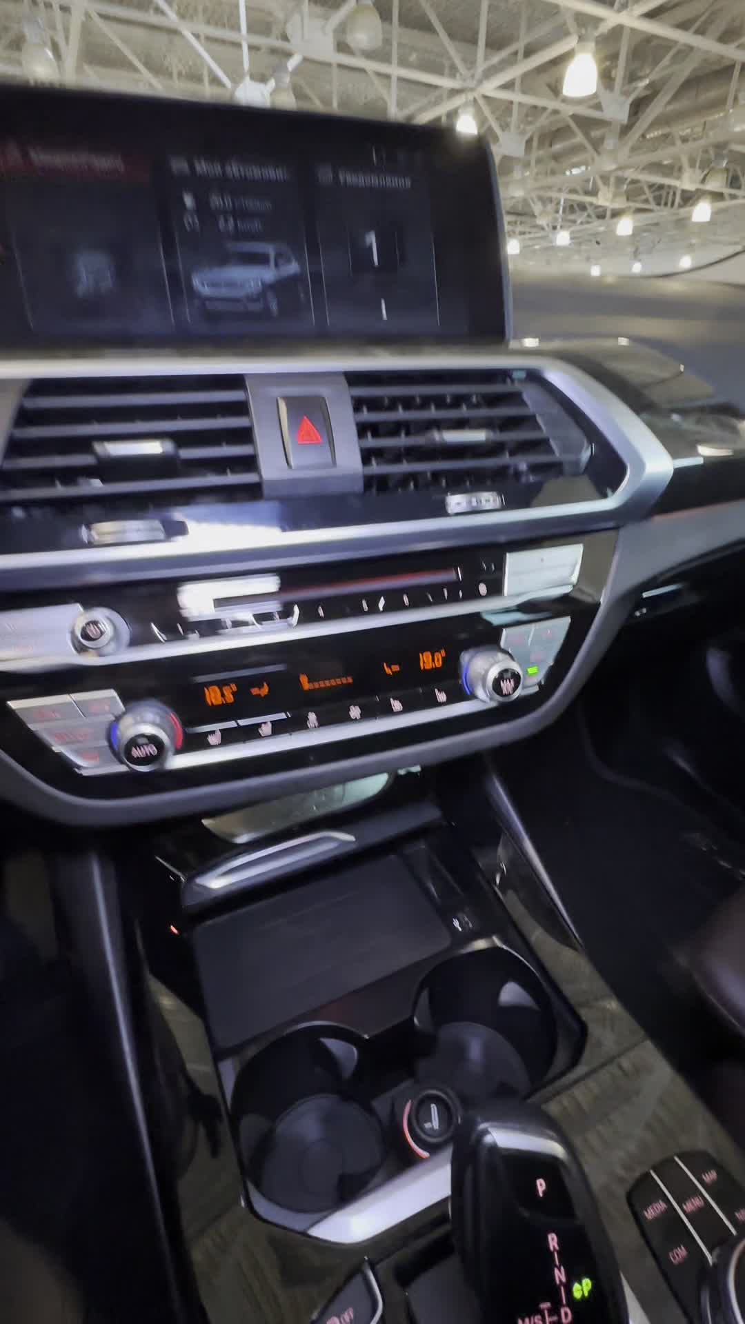 14.08 LS32425 BMW X3.MOV