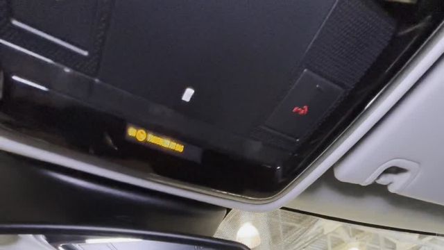 19.08 KA862079 Range Rover Sport SE.MOV