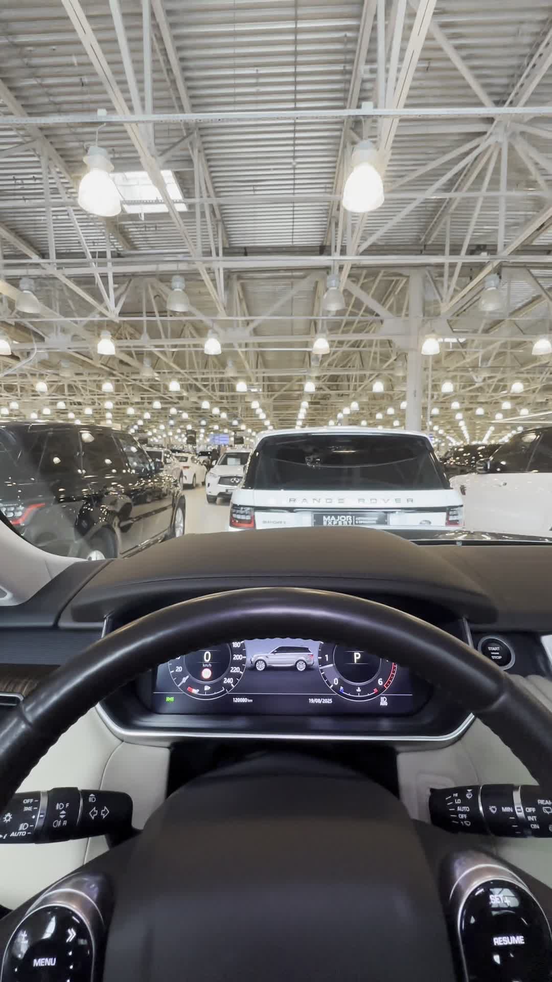 19.08 MA784675 Range Rover Sport.MOV
