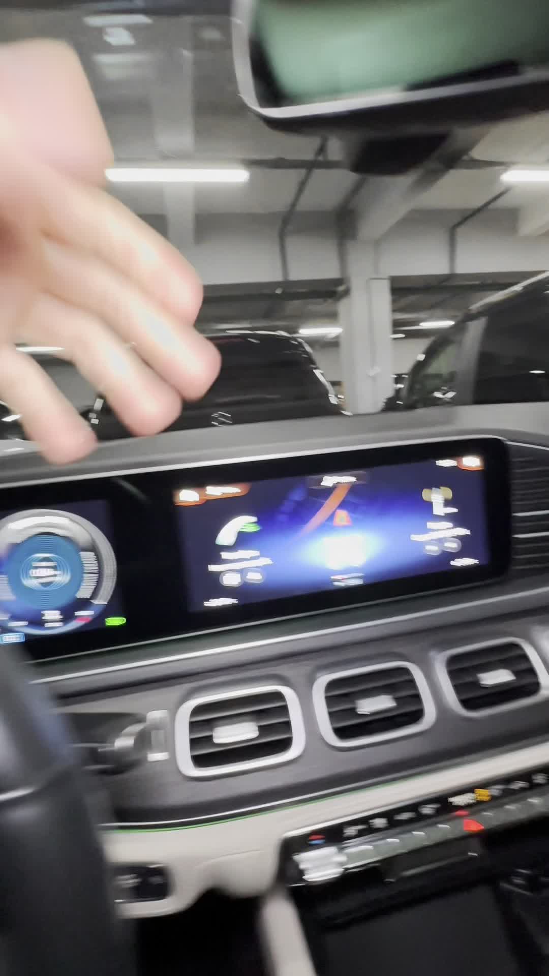 27.08 A731204 Mercedes GLE.MOV