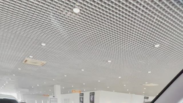 27.08 4142516 Toyota LC200.MOV