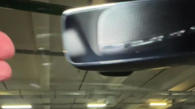 09.09 G063111  Mercedes-Benz C.MOV