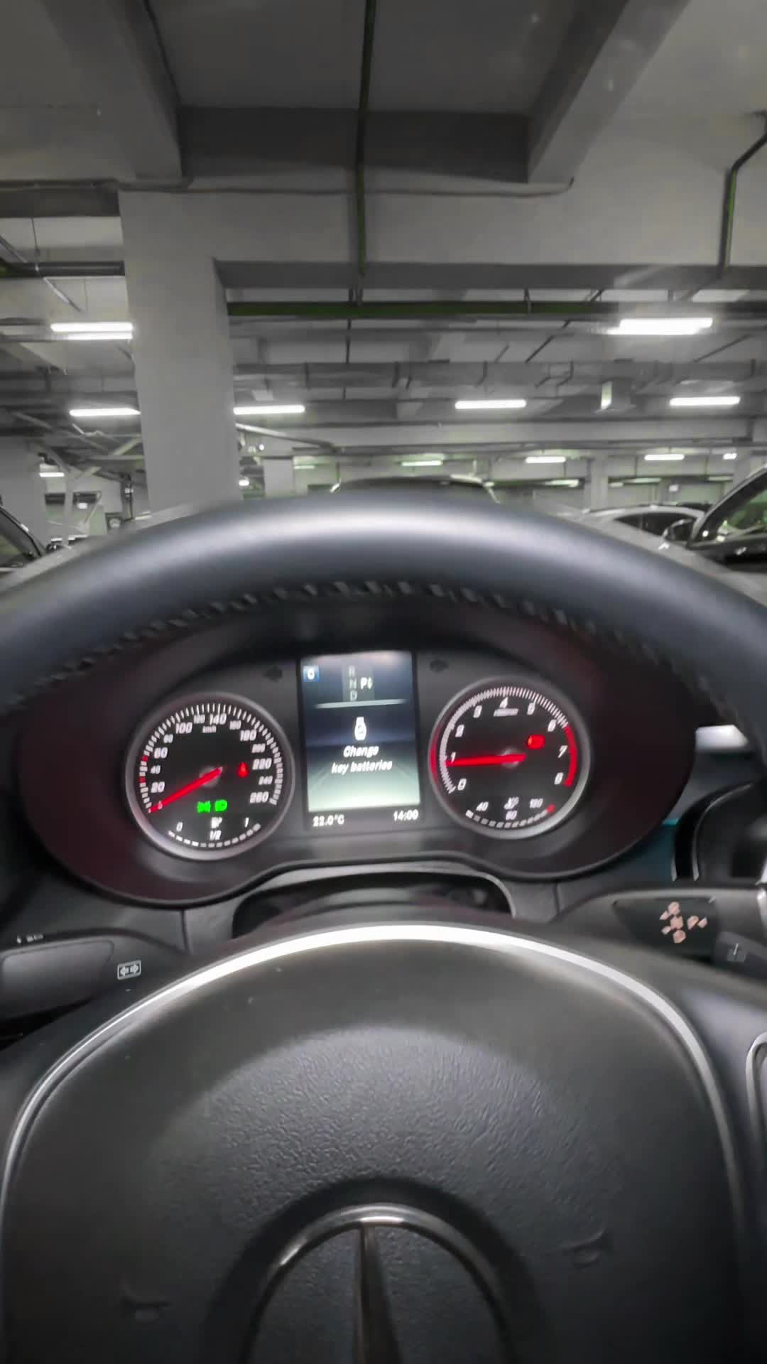 09.09 KF666592 Mercedes GLC.MOV