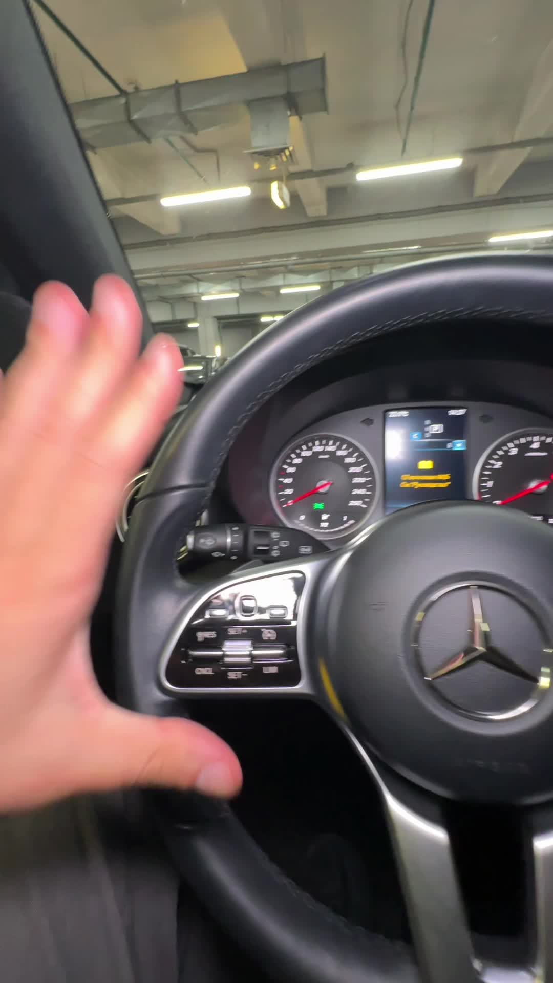09.09 L044396 Mercedes-Benz GLC.MOV