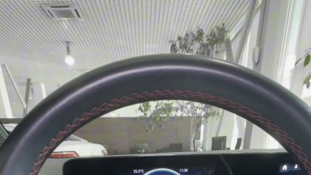 09.09 V141170 Mercedes A.MOV