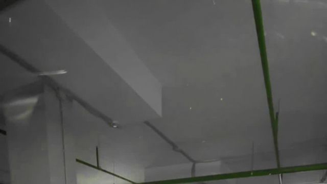 10.09 LA823597 Mercedes E.MOV