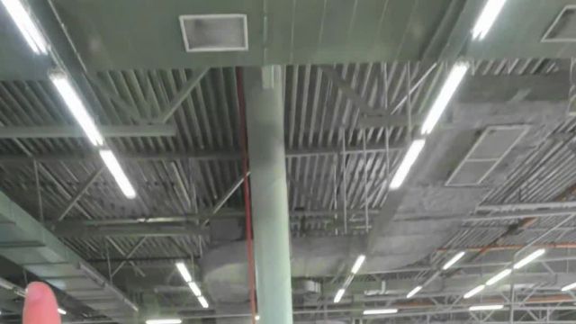 11.09 P64366 BMW X4.MOV