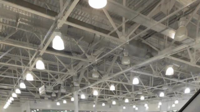 12.09 4191181 Toyota LC200.MOV