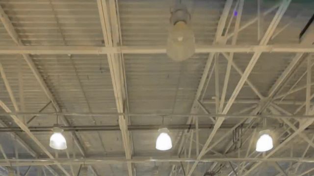 12.09 BLU077842 Genesis G90.MOV