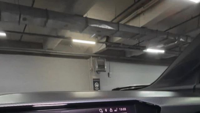 15.09 XN2010655 Audi Q5 e-tron.MOV